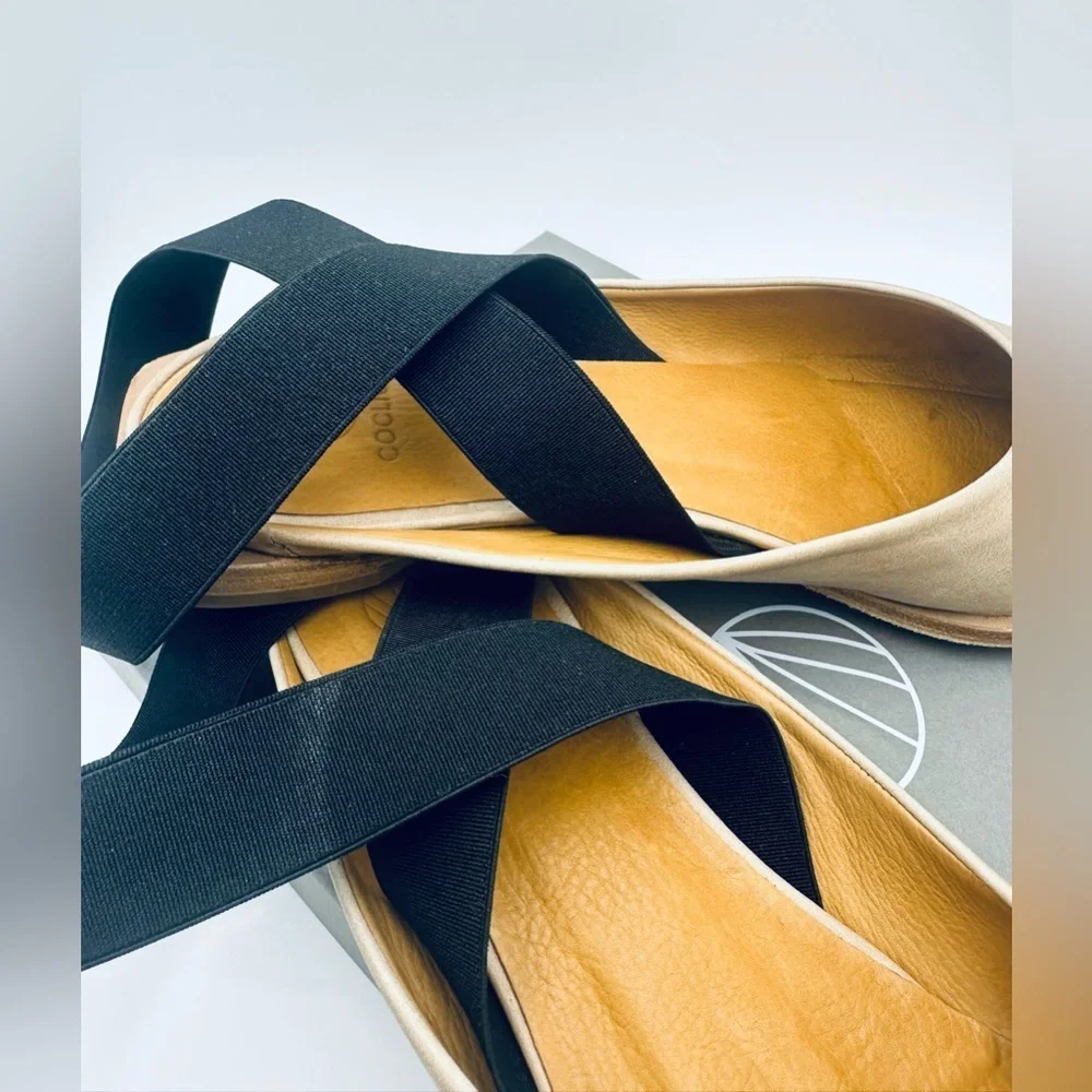 NWT Coclico Hamm Talco Bone Leather Flat Size 37